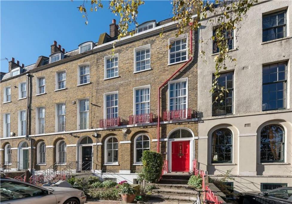 Entire Ground Floor Flat, Free Off-Street Parking And Large Garden Apartment London Exterior photo